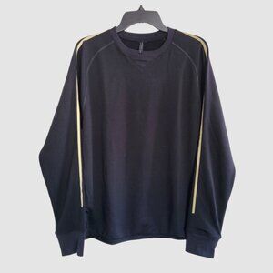 Saucony Men's Sz Medium Crew neck Long Sleeve Sweatshirt Reflective Film